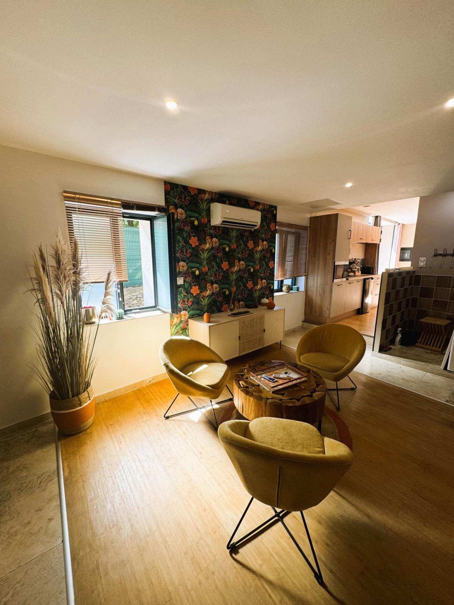 Le Dix - Classic Room - Vallabrix Proche Uzes Esterno foto