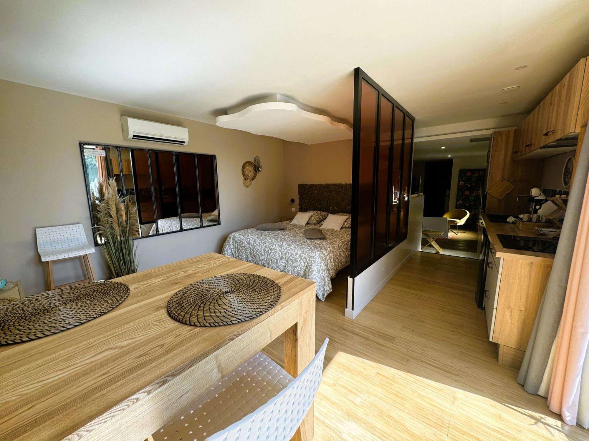Le Dix - Classic Room - Vallabrix Proche Uzes Esterno foto